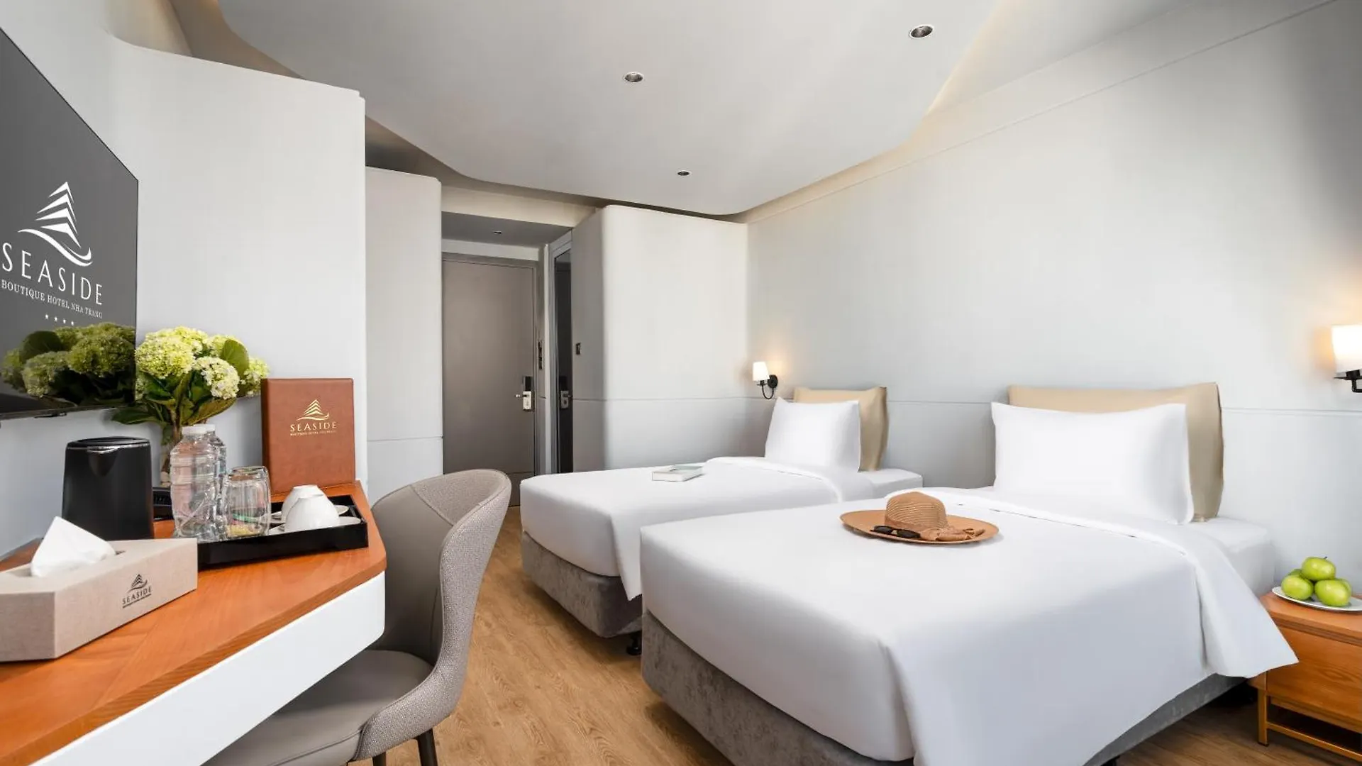 Seaside Boutique Hotel Nha Trang Beach 4*,
