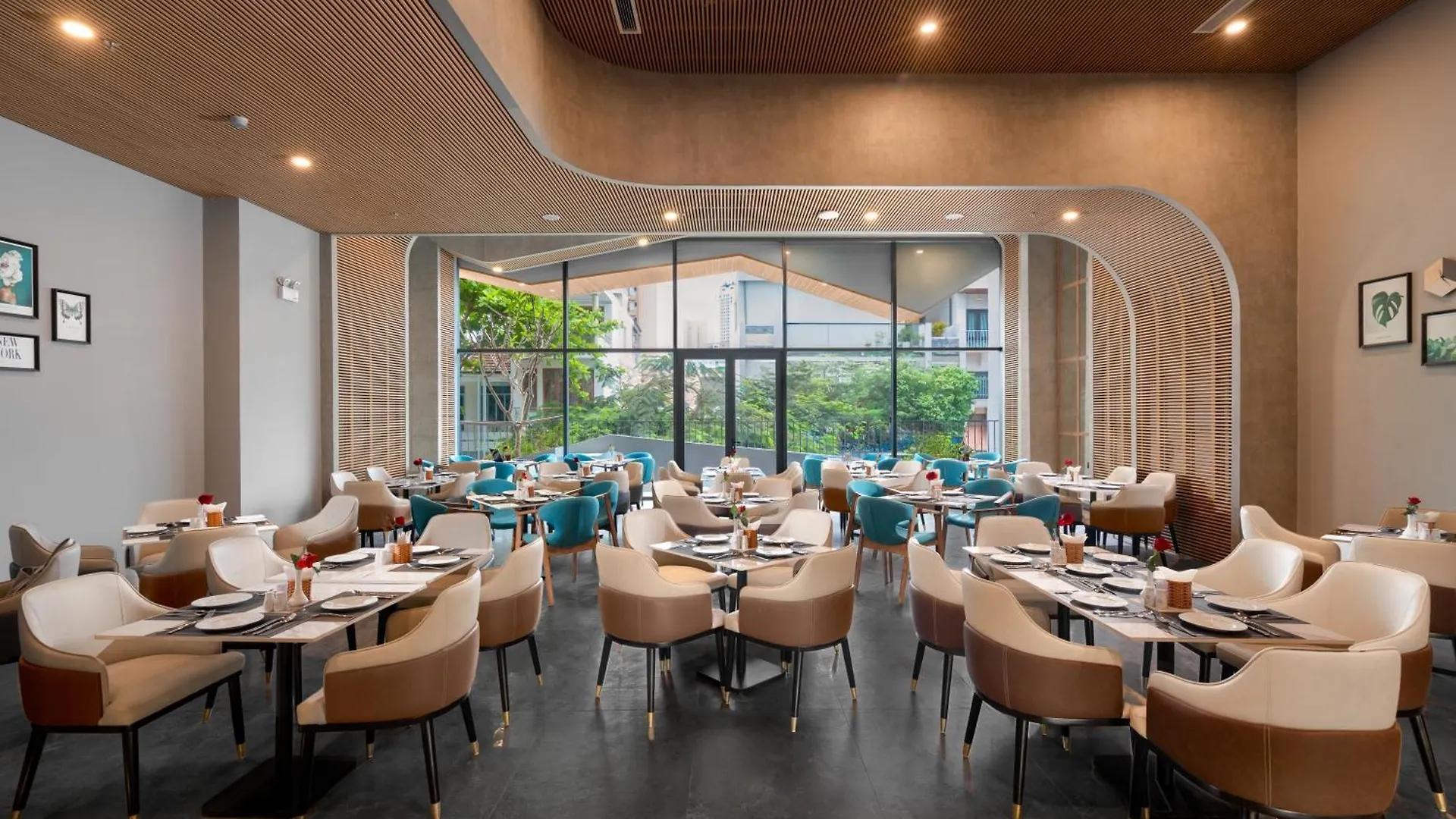 Seaside Boutique Hotel Nha Trang Beach